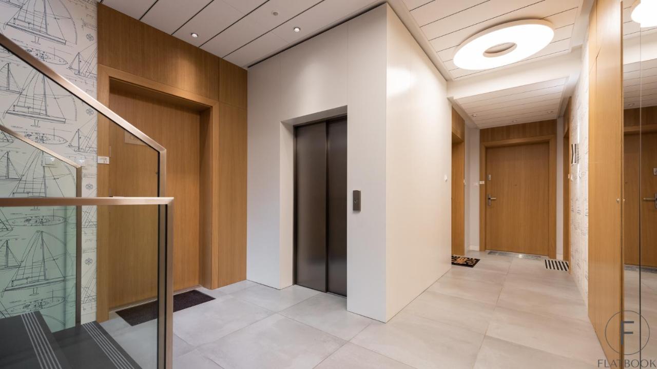 Flatbook - City Center Apartments Yacht Park Gdynia Buitenkant foto
